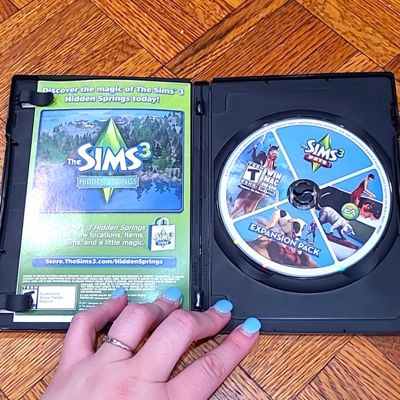 Sims 3 plus additional add on - Picture 8 of 8